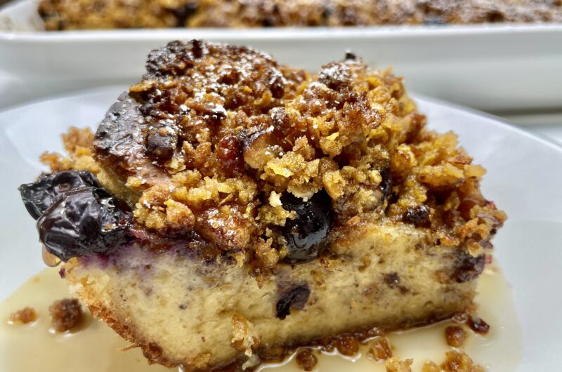 HOLIDAY FRENCH TOAST CASSEROLE 